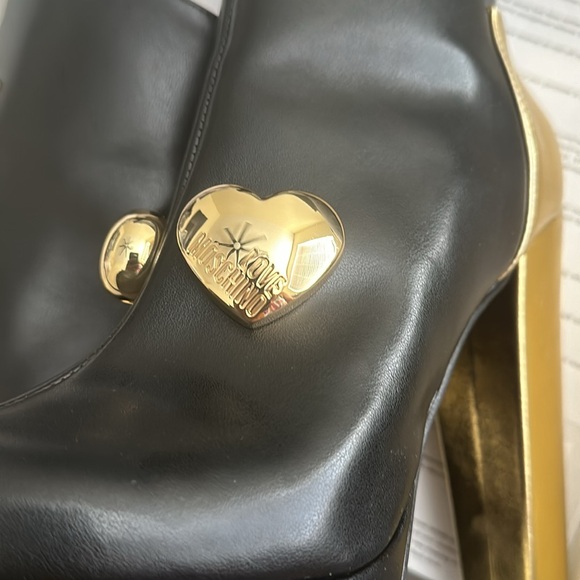 Block Heel Platform boots by Love Moschino - Picture 11 of 13